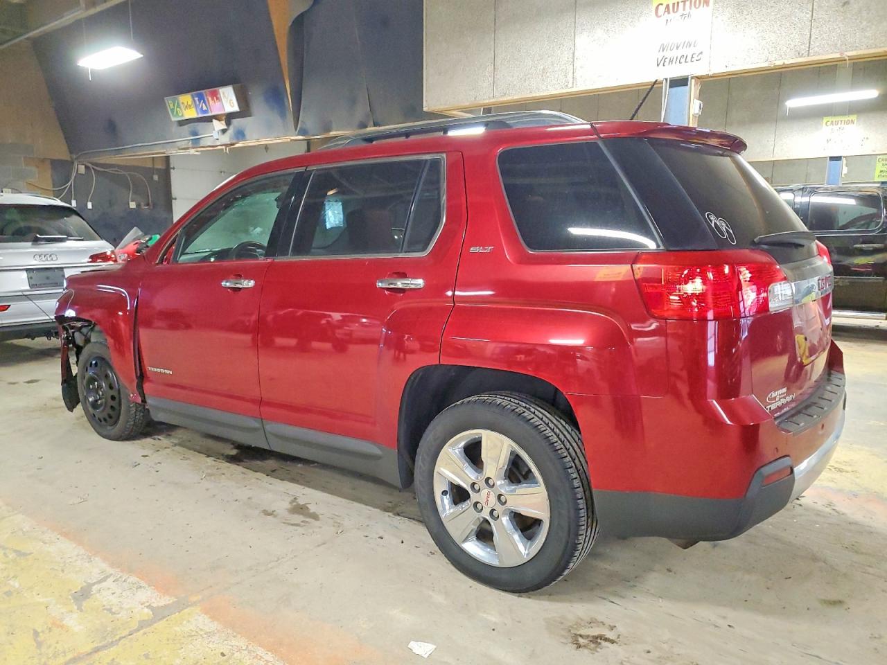 2015 GMC TERRAIN SLT photo 2