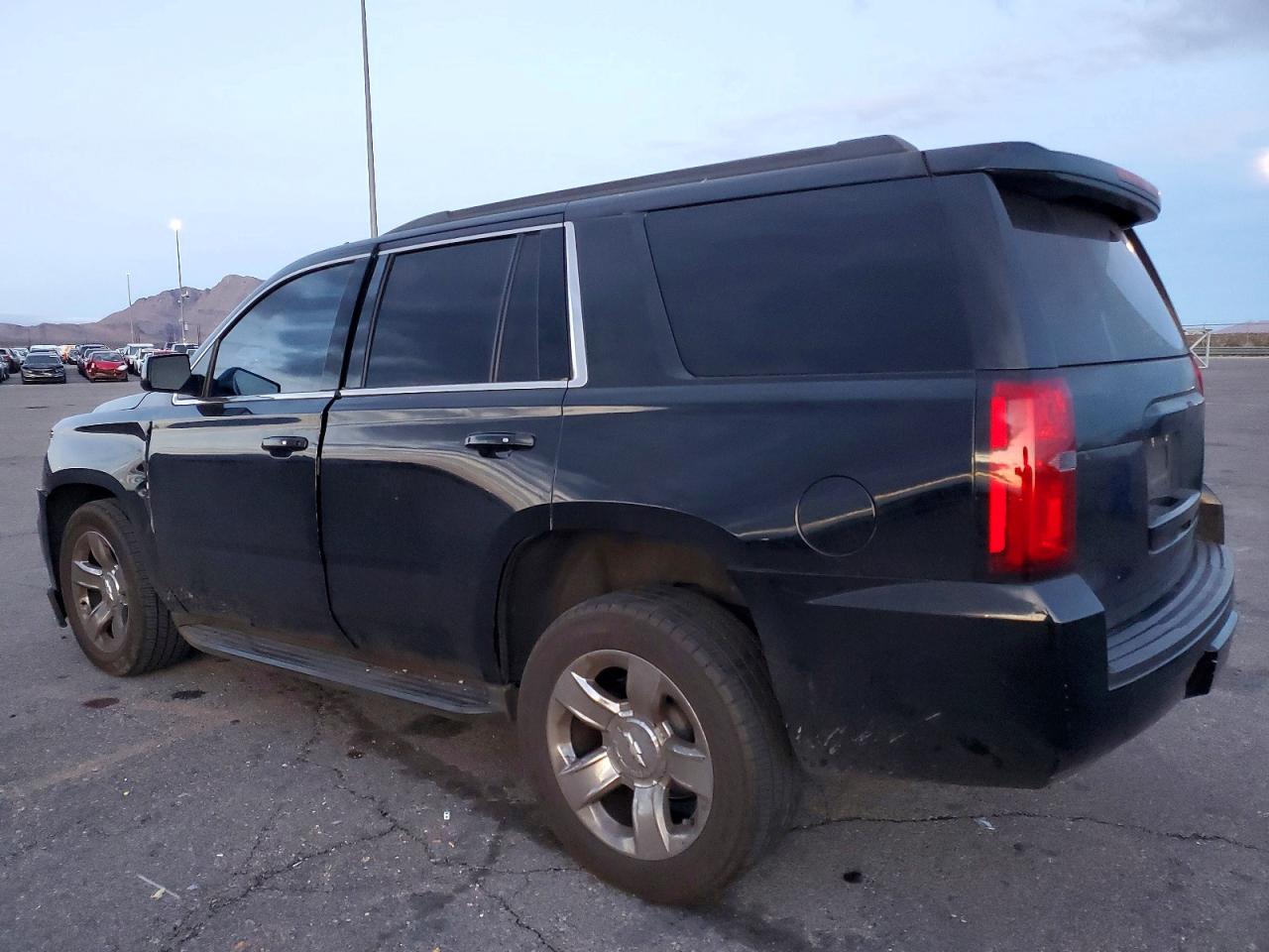 2015 CHEVROLET TAHOE C1500 LT photo 2