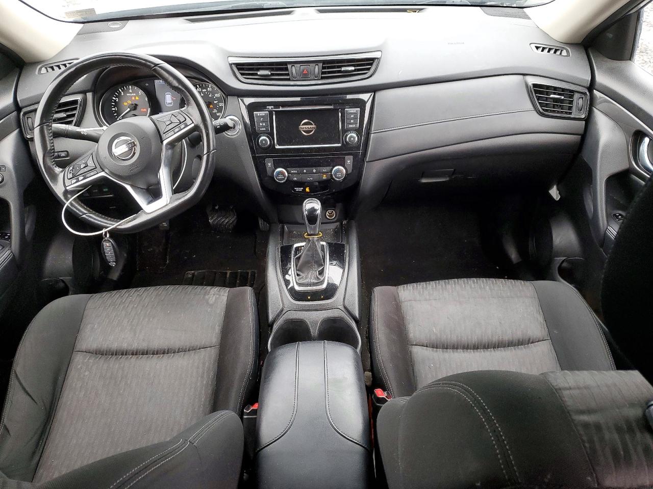 2019 NISSAN ROGUE SV photo 8