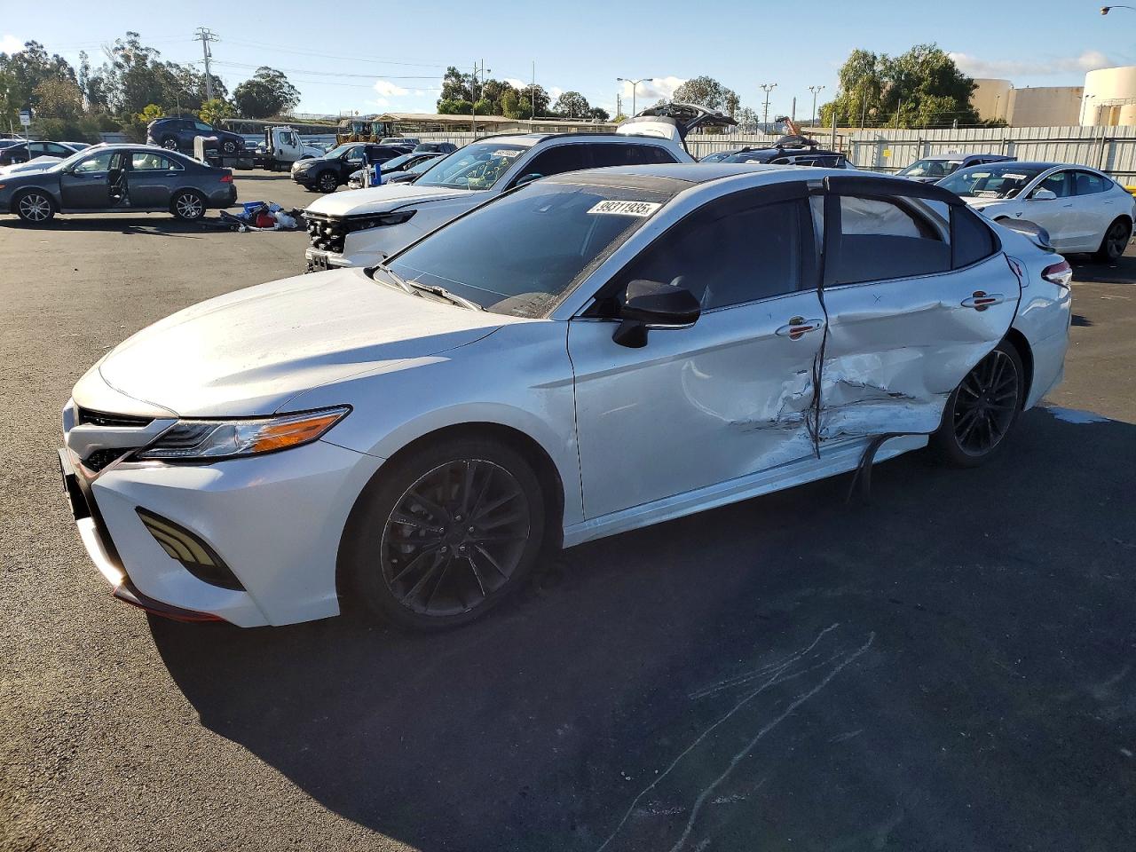 2020 TOYOTA CAMRY