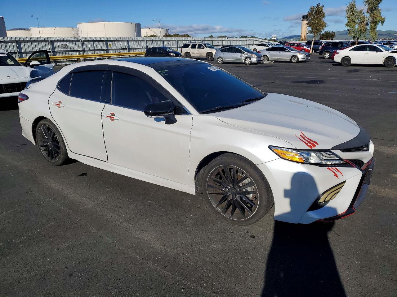 2020 TOYOTA CAMRY XSE photo 10