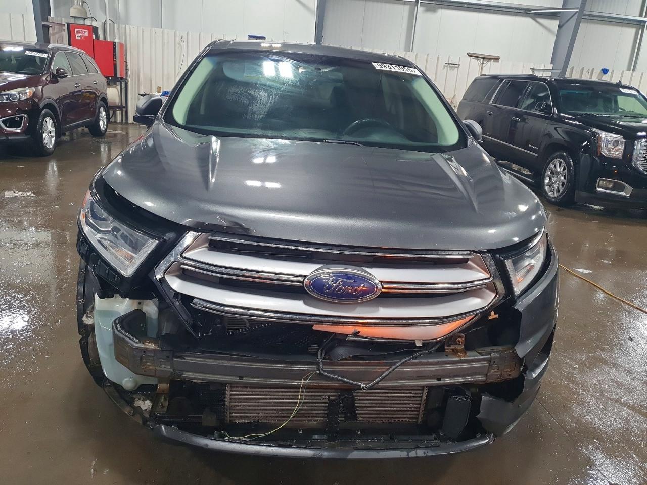 2016 FORD EDGE SE photo 5