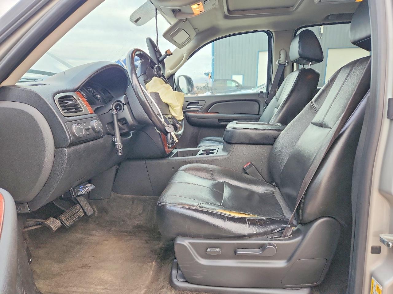 2007 CHEVROLET SUBURBAN K1500 photo 7