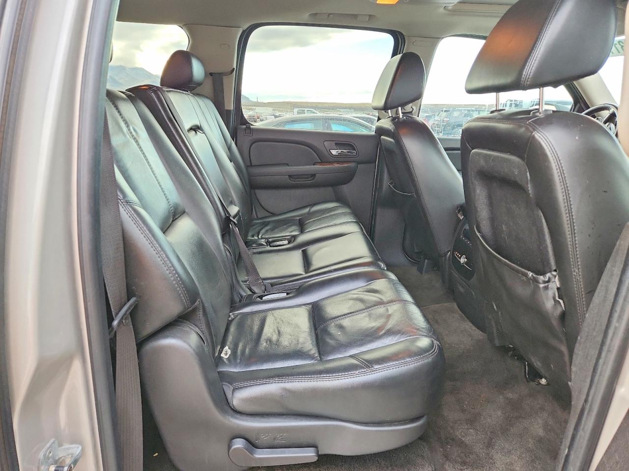 2007 CHEVROLET SUBURBAN K1500 photo 10