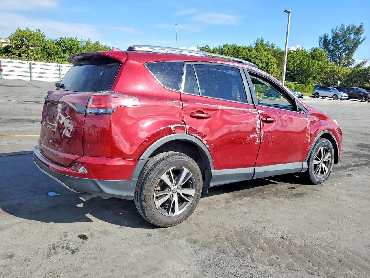 2018 TOYOTA RAV4 ADVENTURE photo 3