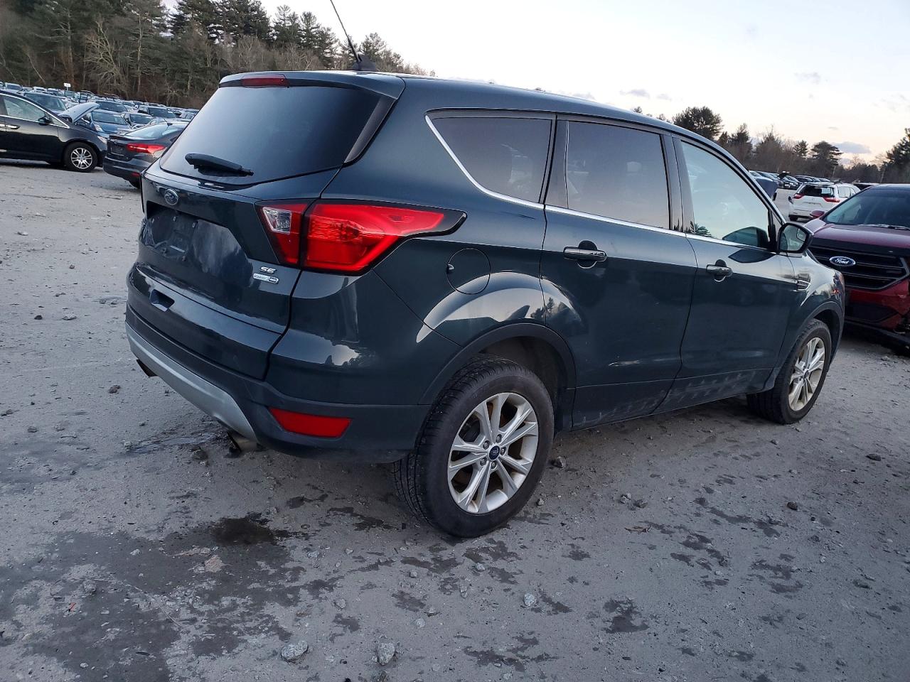 2019 FORD ESCAPE SE photo 3