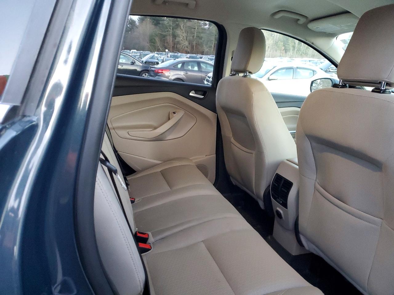 2019 FORD ESCAPE SE photo 11