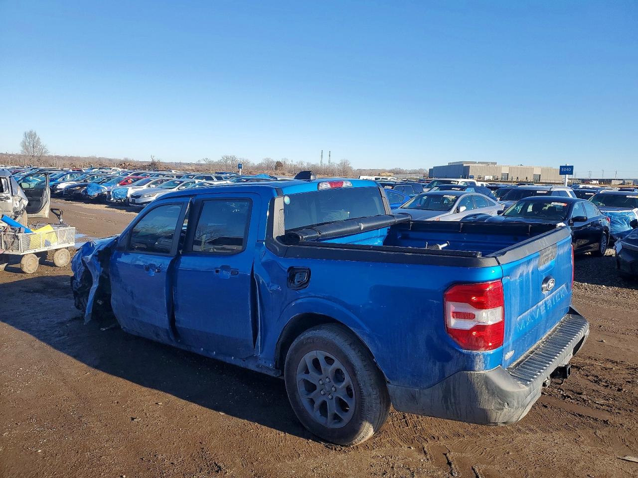 2025 FORD MAVERICK XLT photo 3