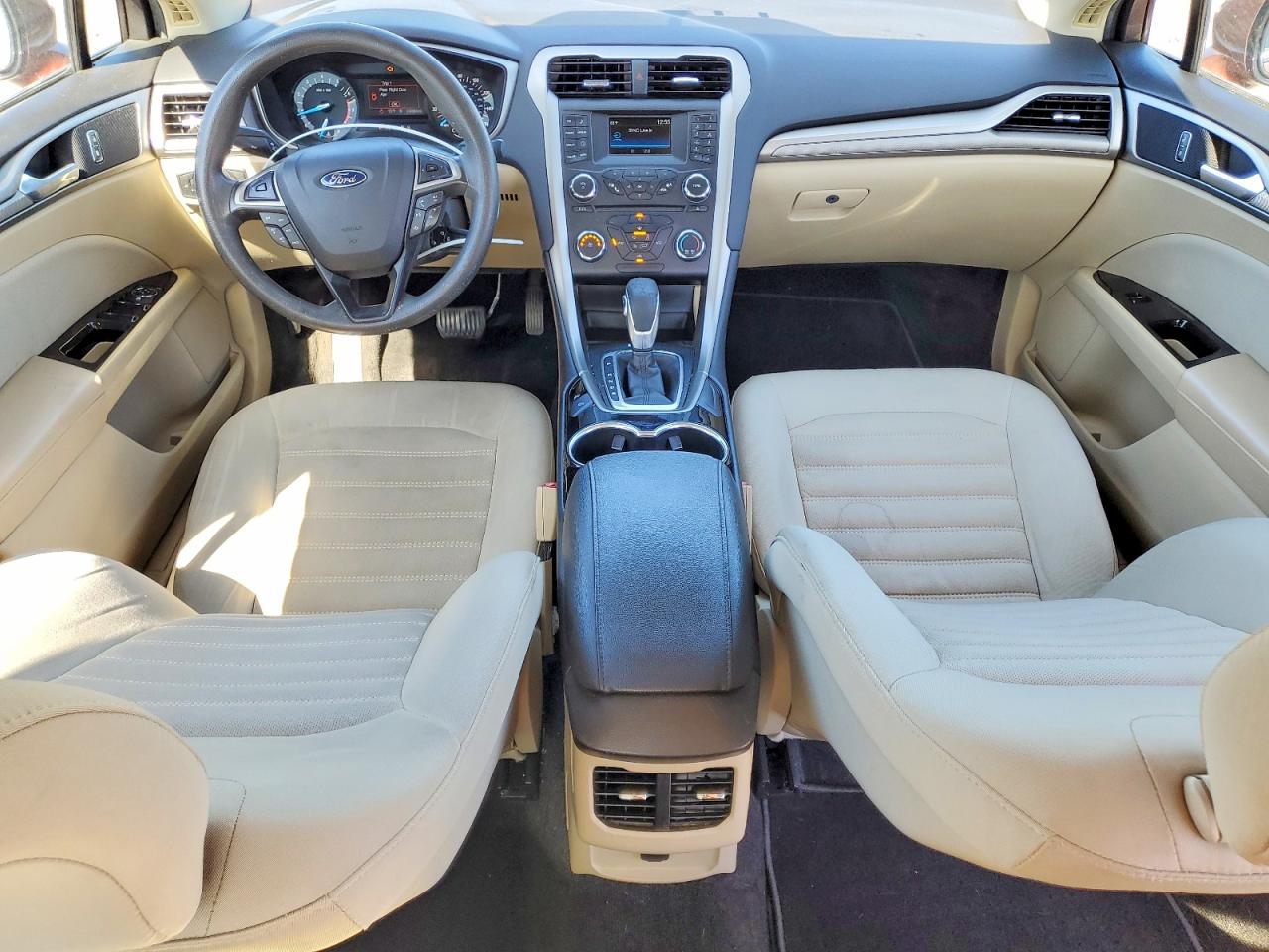 2015 FORD FUSION SE photo 8