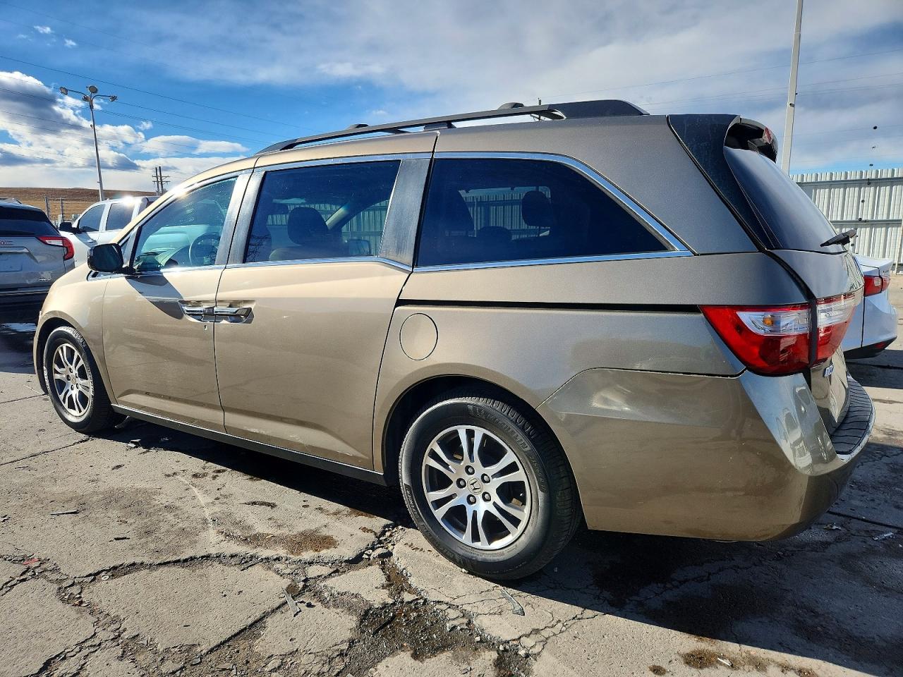 2012 HONDA ODYSSEY EXL photo 2