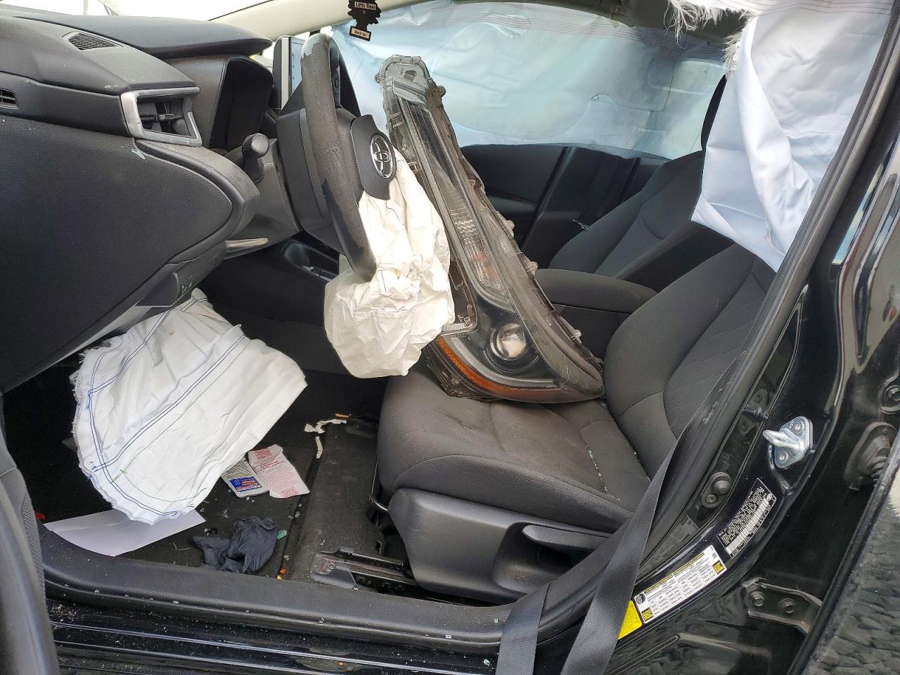 2021 TOYOTA COROLLA LE photo 13