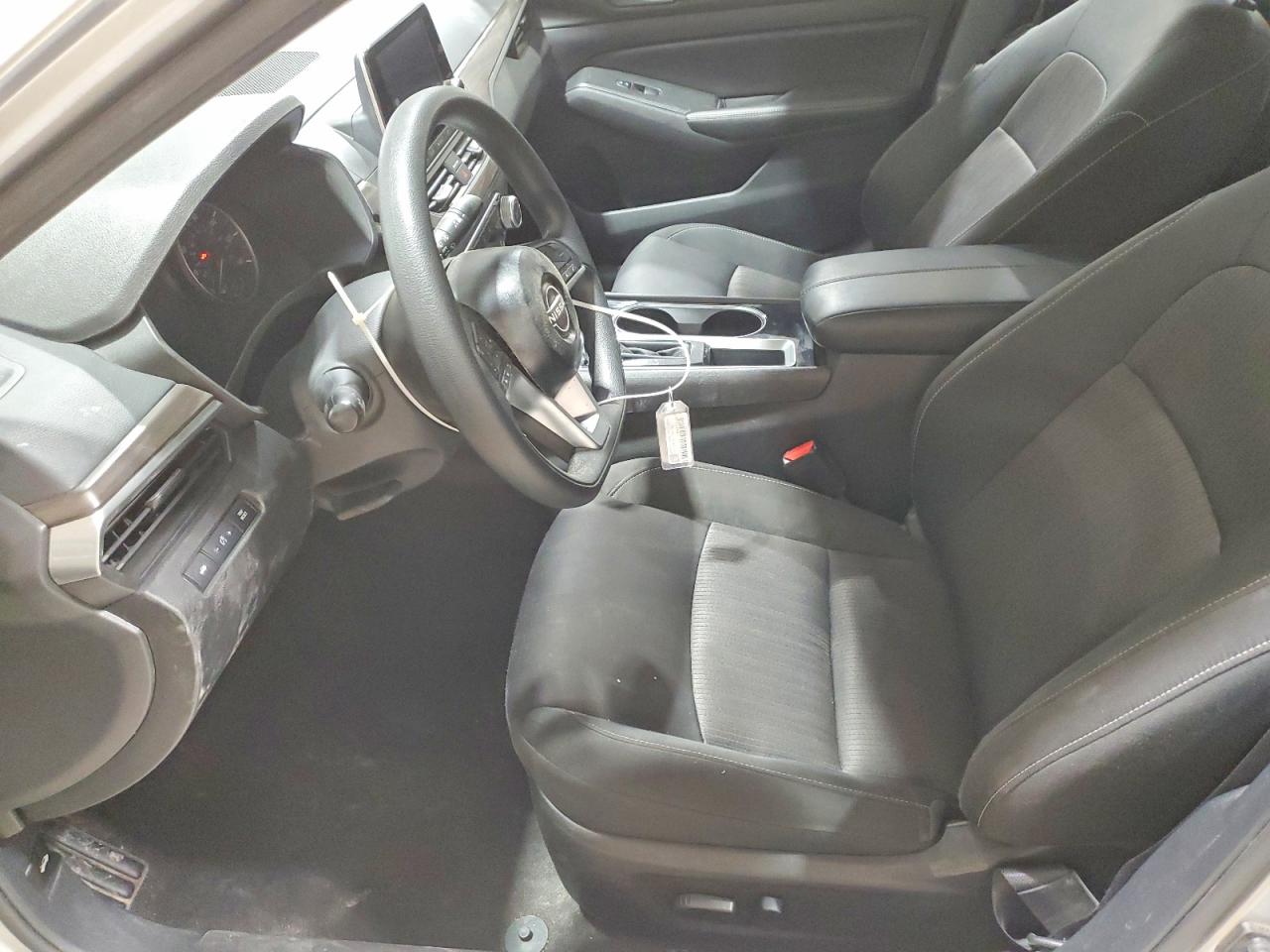 2024 NISSAN ALTIMA SV photo 7