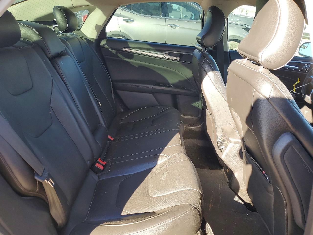 2015 FORD FUSION TITANIUM photo 10