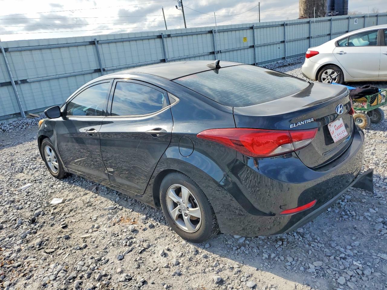 2014 HYUNDAI ELANTRA SE photo 2