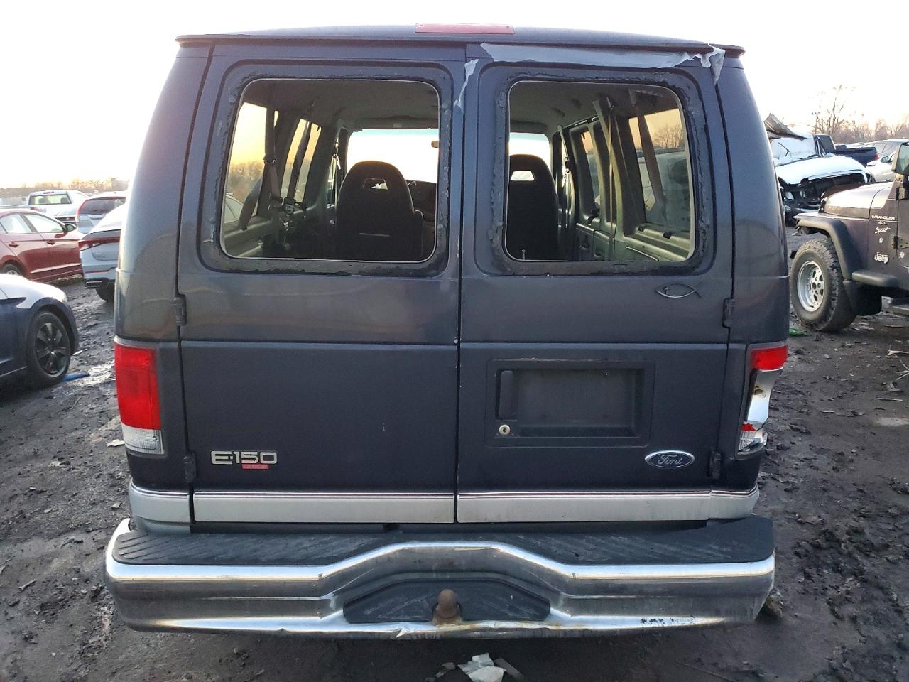 1999 FORD ECONOLINE E150 WAGON photo 6