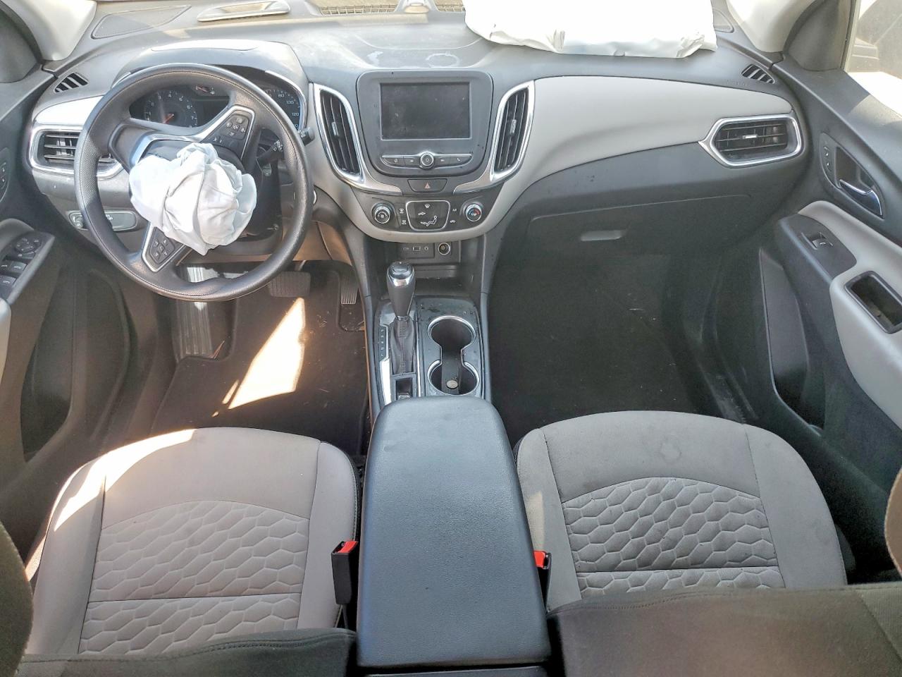 2020 CHEVROLET EQUINOX photo 8