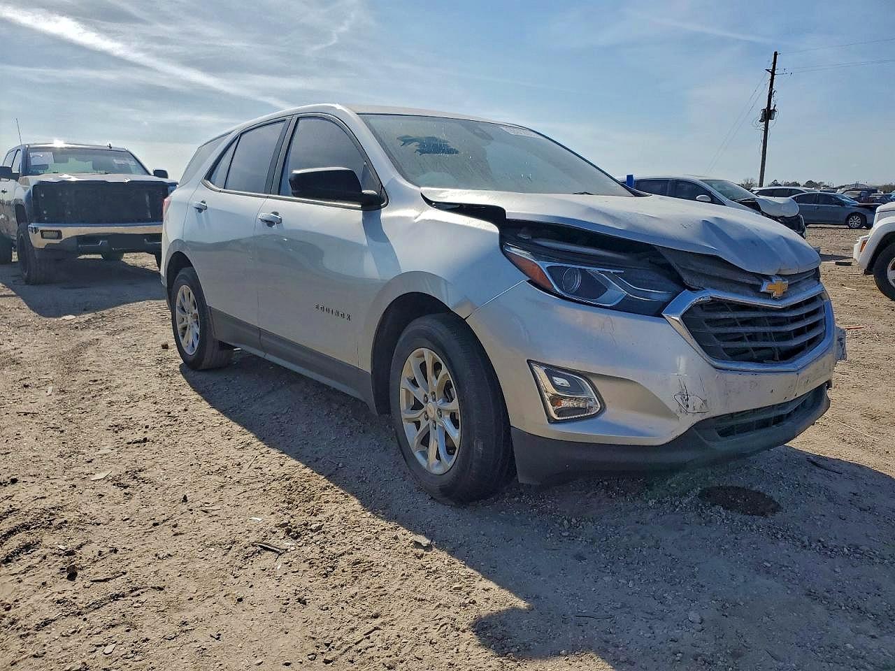 2020 CHEVROLET EQUINOX photo 4