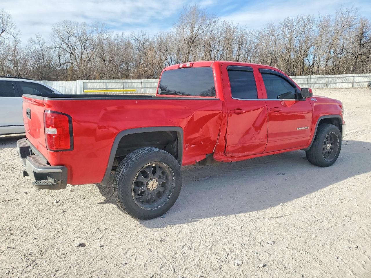 2017 GMC SIERRA K1500 SLE photo 3