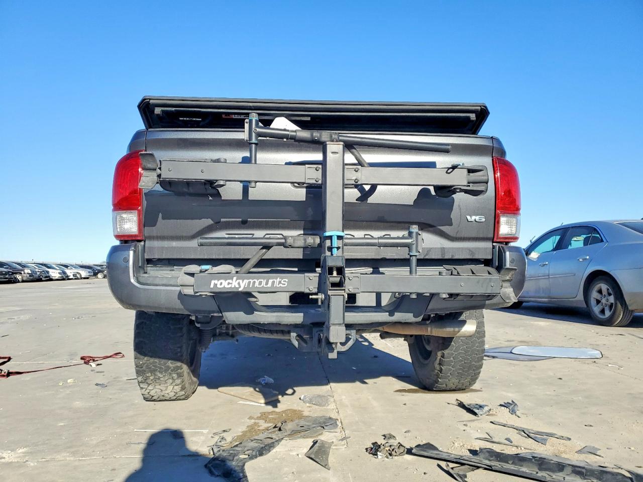 2017 TOYOTA TACOMA DOUBLE CAB photo 16