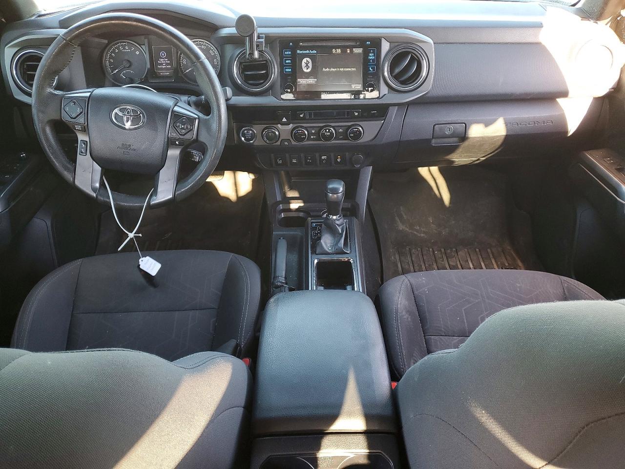 2017 TOYOTA TACOMA DOUBLE CAB photo 22