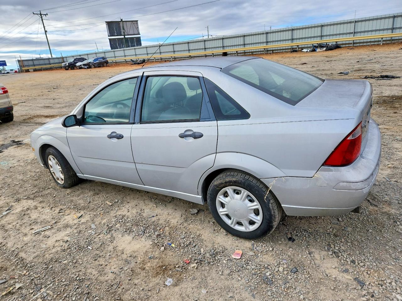 2007 FORD FOCUS ZX4 photo 2