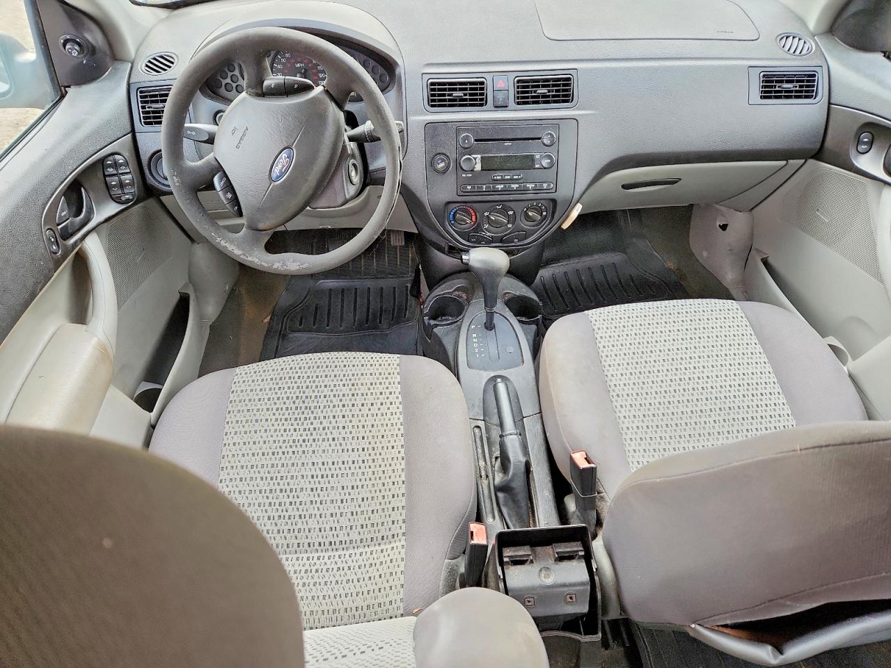2007 FORD FOCUS ZX4 photo 8