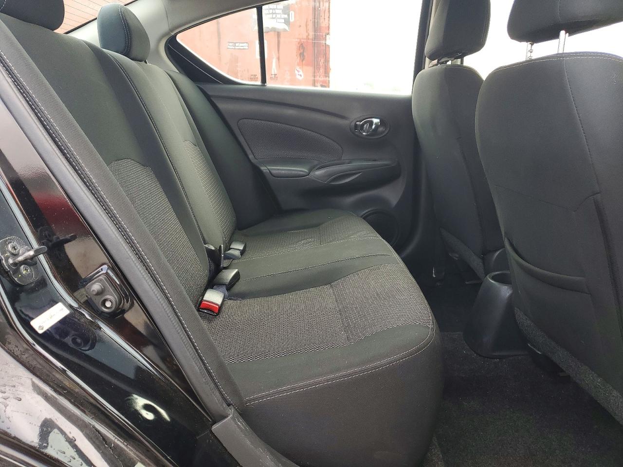 2019 NISSAN VERSA S photo 10