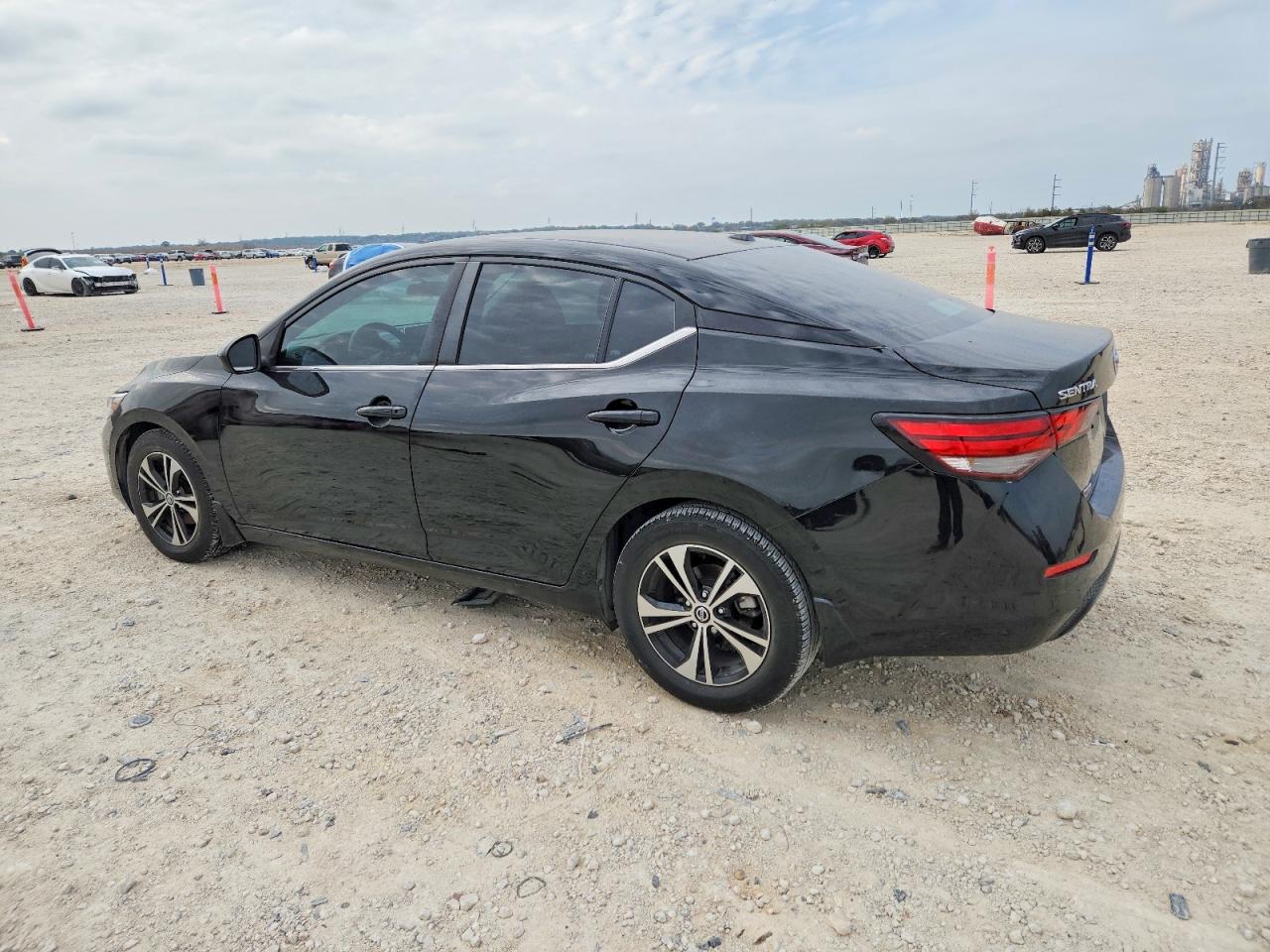 2022 NISSAN SENTRA SV photo 2