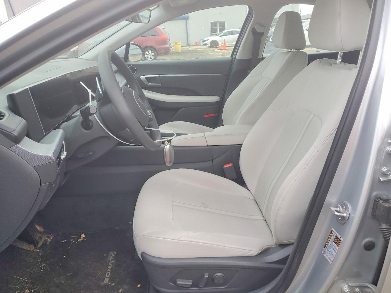 2024 HYUNDAI SONATA SEL photo 19