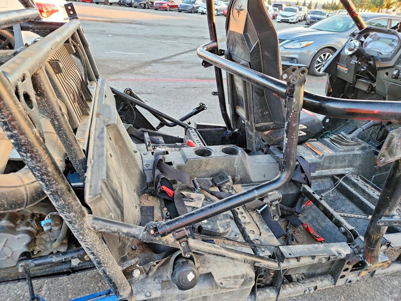 2022 POLARIS RZR 1000 UTILITY VEHICLE photo 6