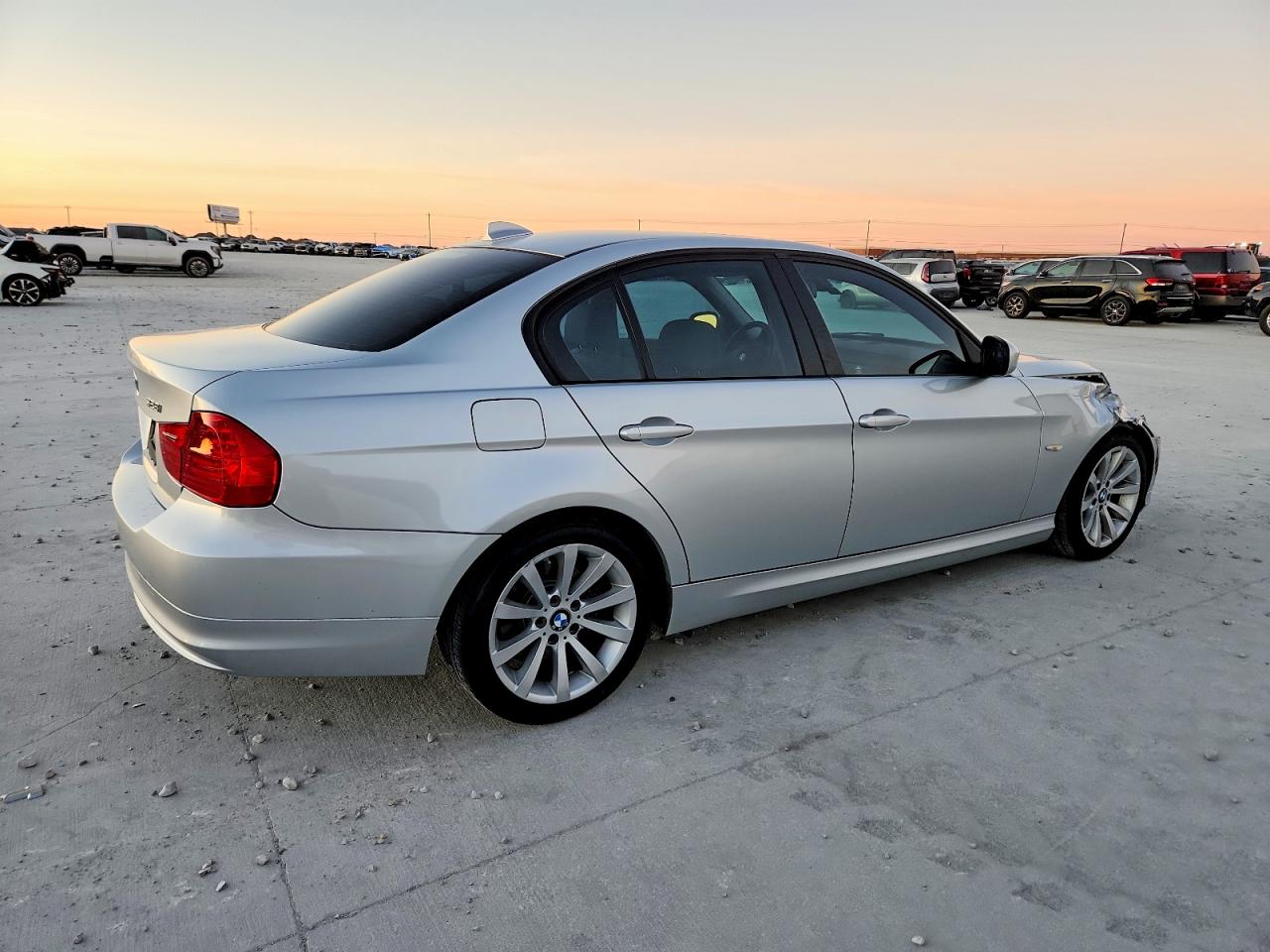 2011 BMW 328 I photo 3