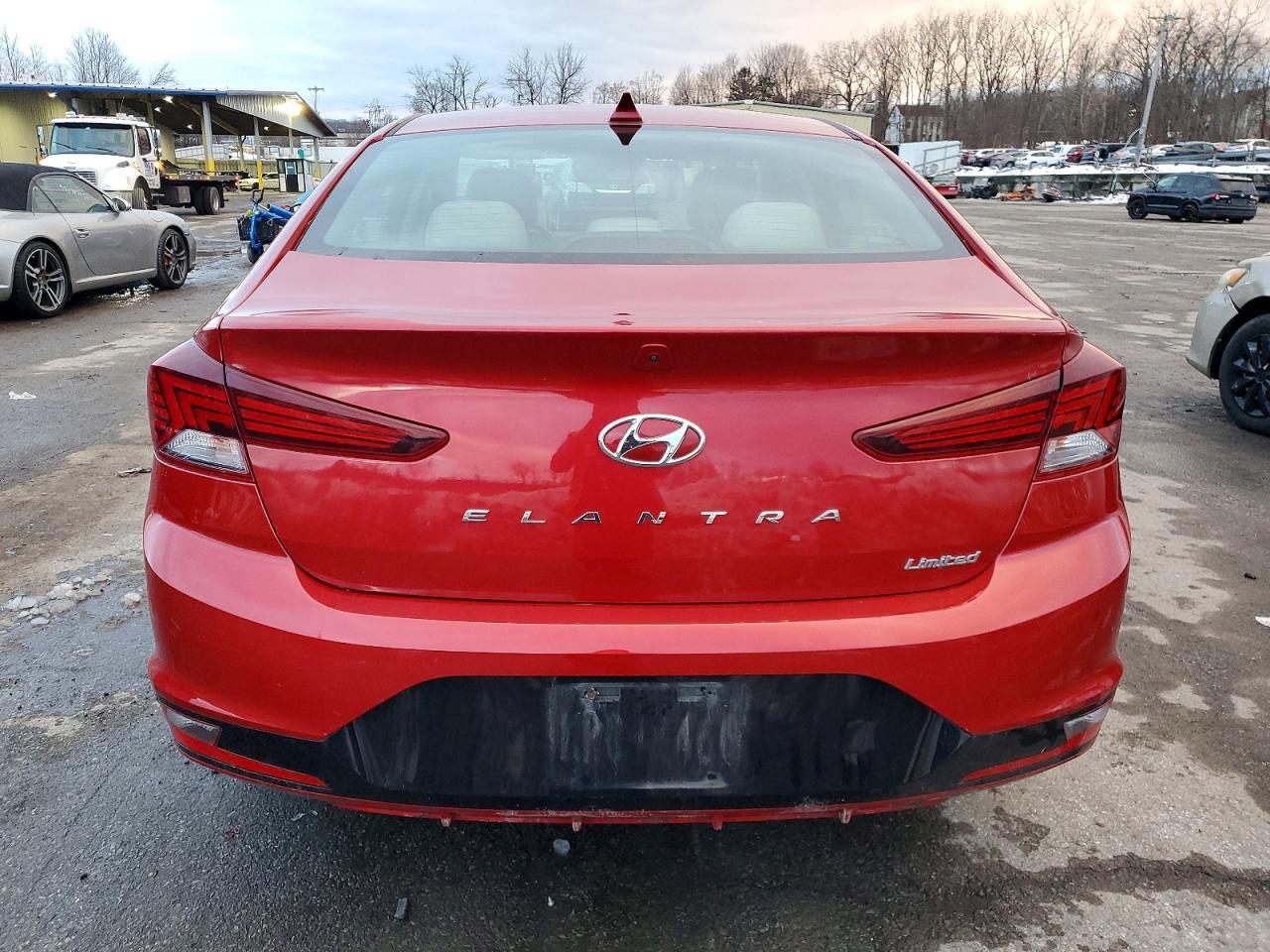 2020 HYUNDAI ELANTRA SEL photo 6