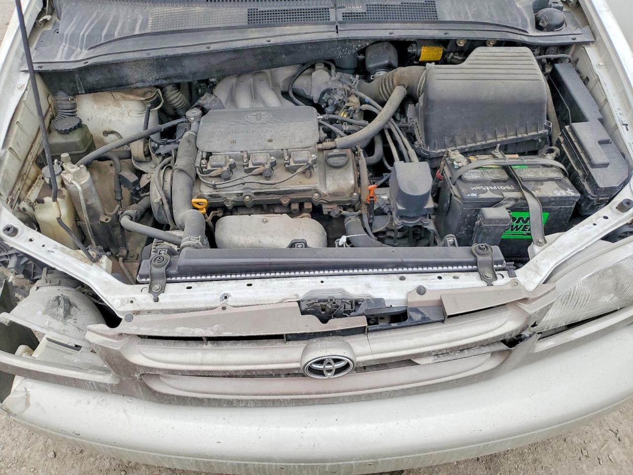 1998 TOYOTA SIENNA LE photo 34