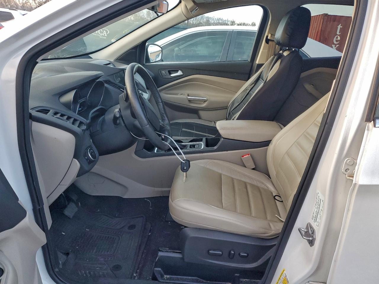 2017 FORD ESCAPE SE photo 7