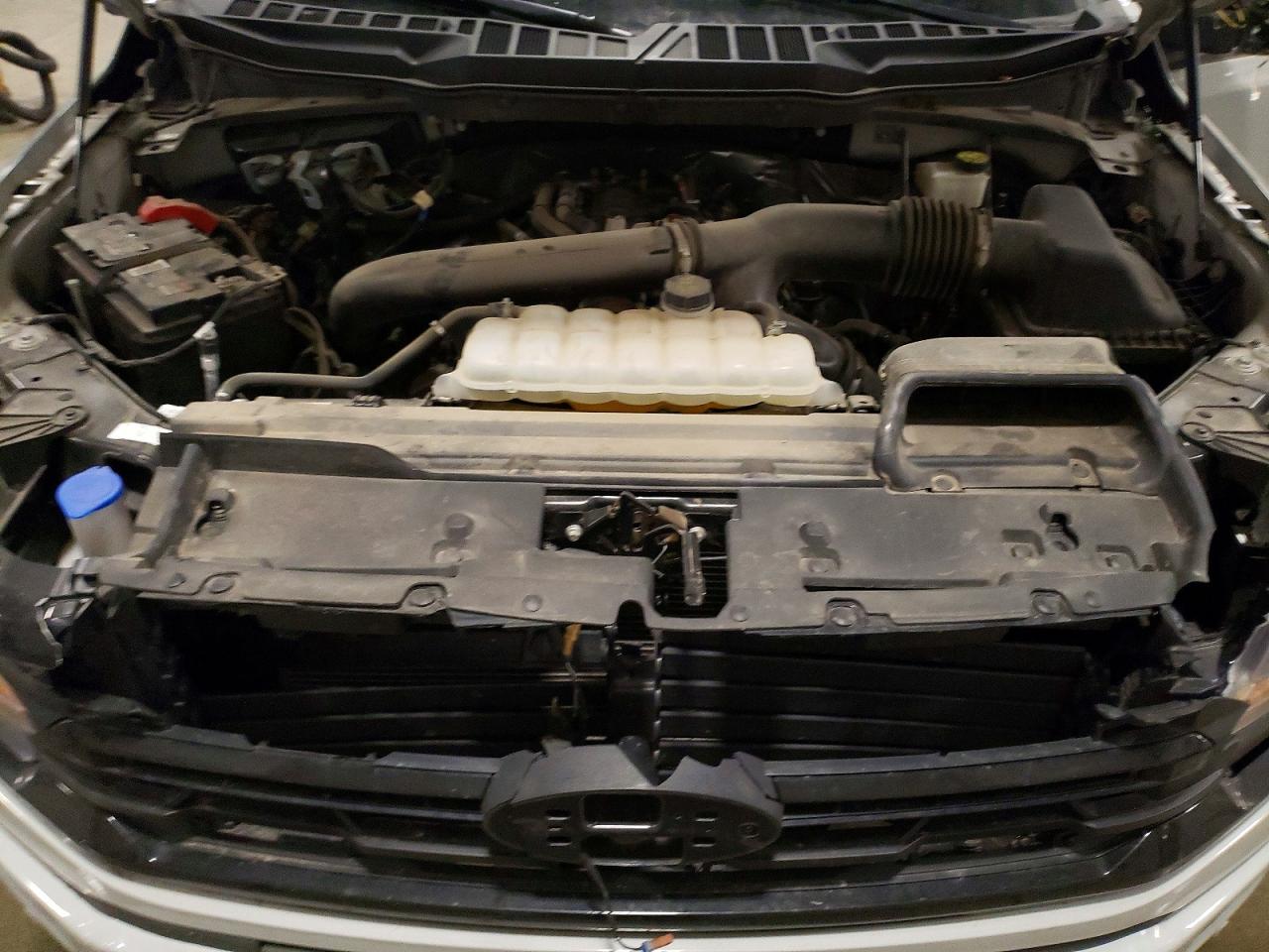 2024 FORD F150 XLT photo 11