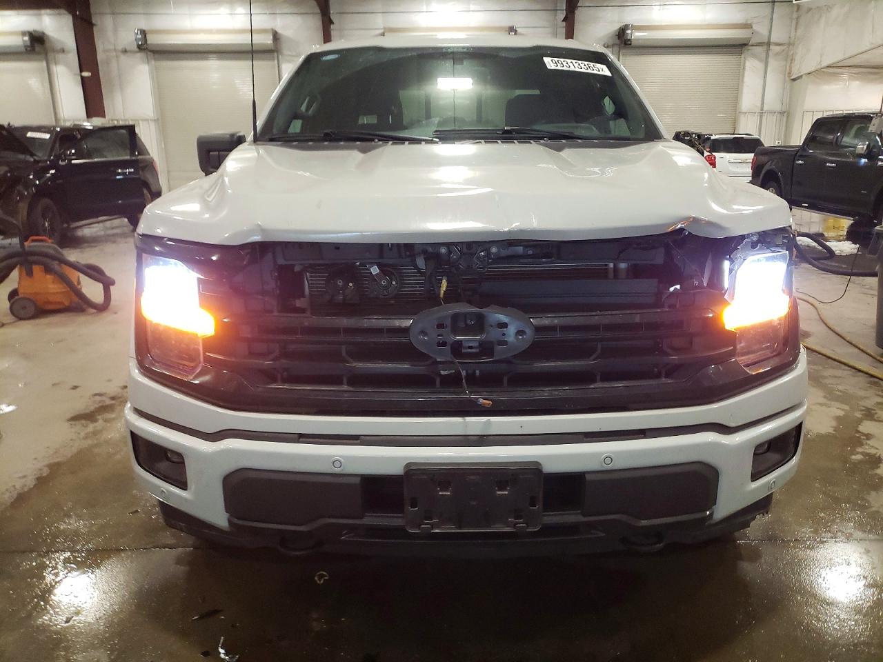 2024 FORD F150 XLT photo 5