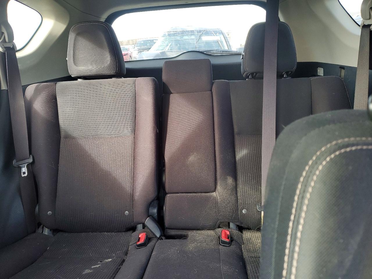 2013 TOYOTA RAV4 XLE photo 10