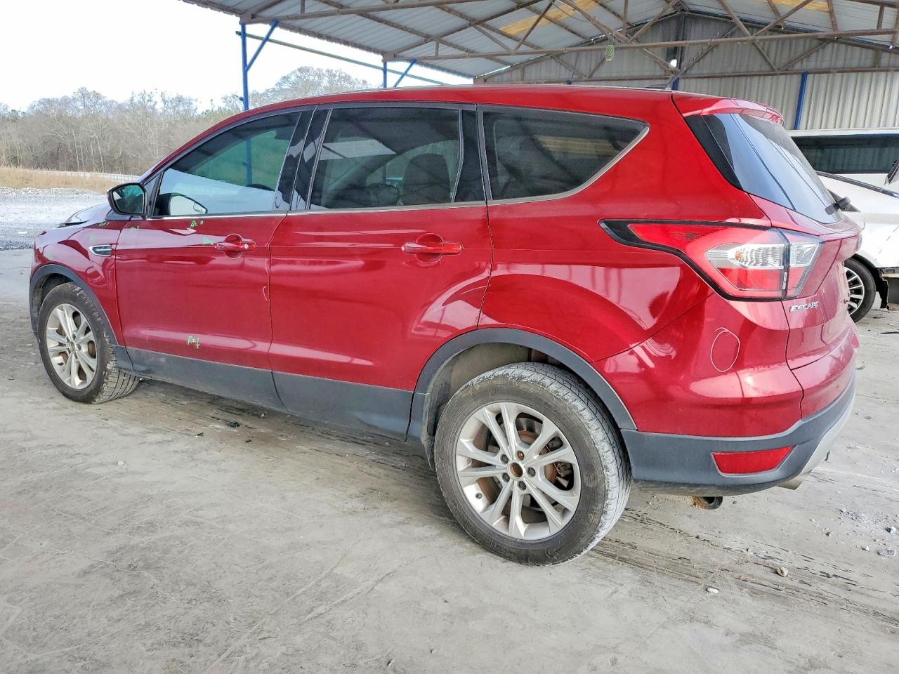 2017 FORD ESCAPE SE photo 2