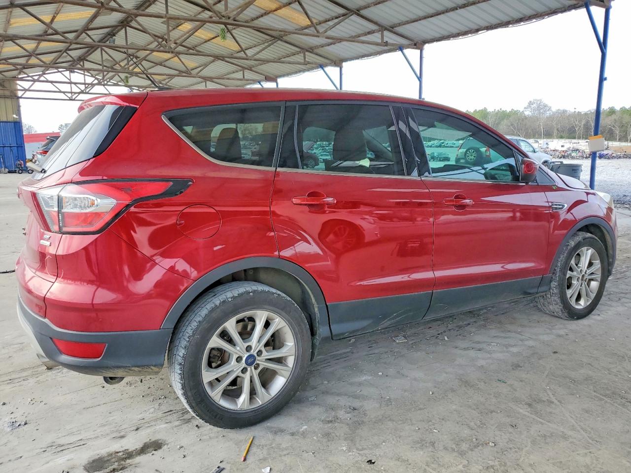 2017 FORD ESCAPE SE photo 3