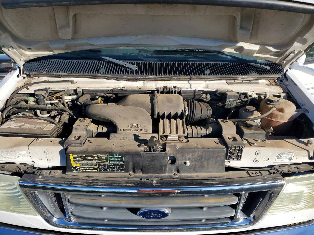 2004 FORD ECONOLINE E450 SUPER DUTY CUTAWAY VAN photo 19