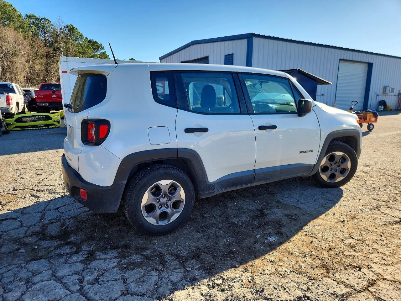 2015 JEEP RENEGADE SPORT photo 3