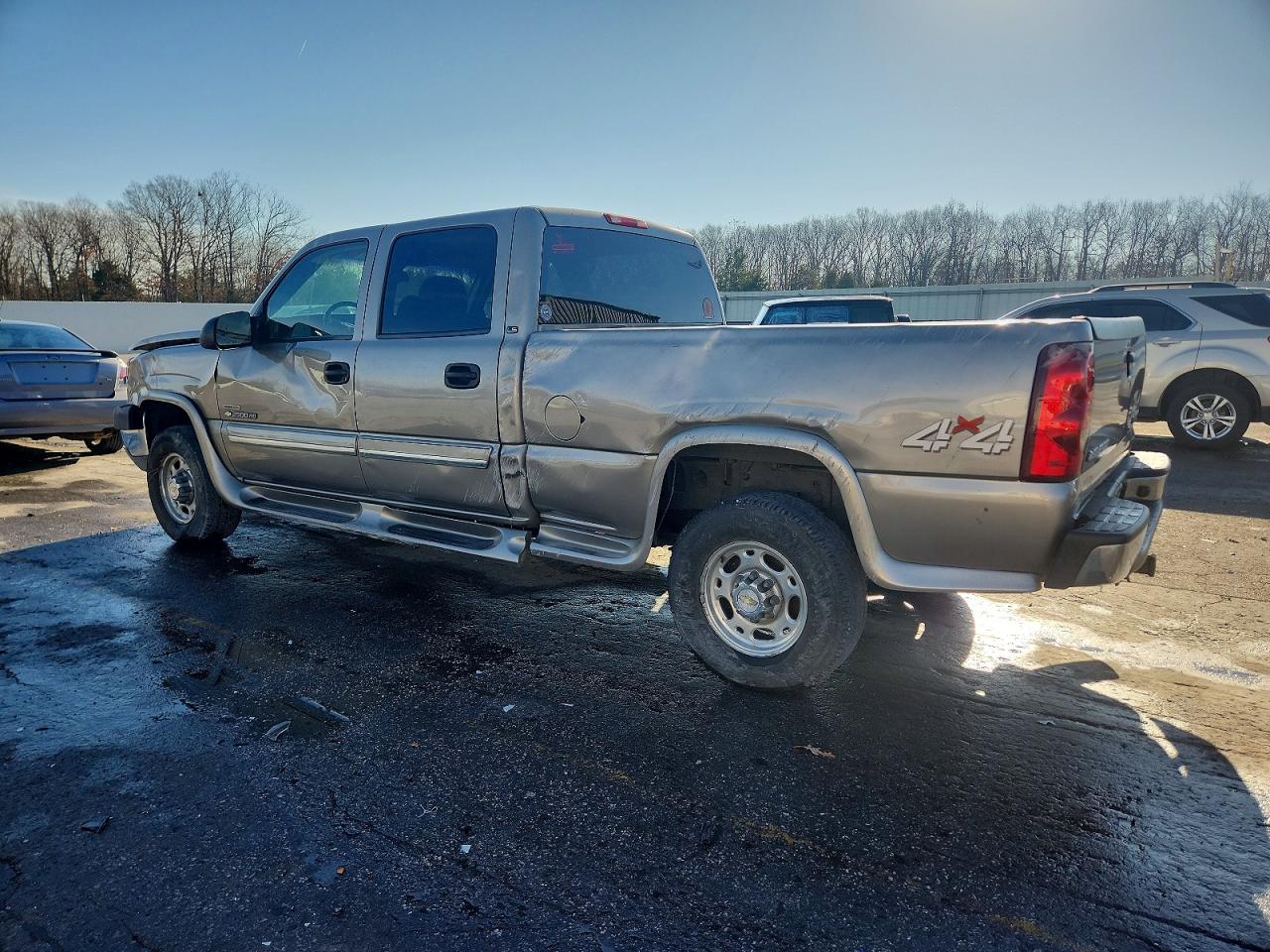 2003 CHEVROLET SILVERADO K2500 HEAVY DUTY photo 2