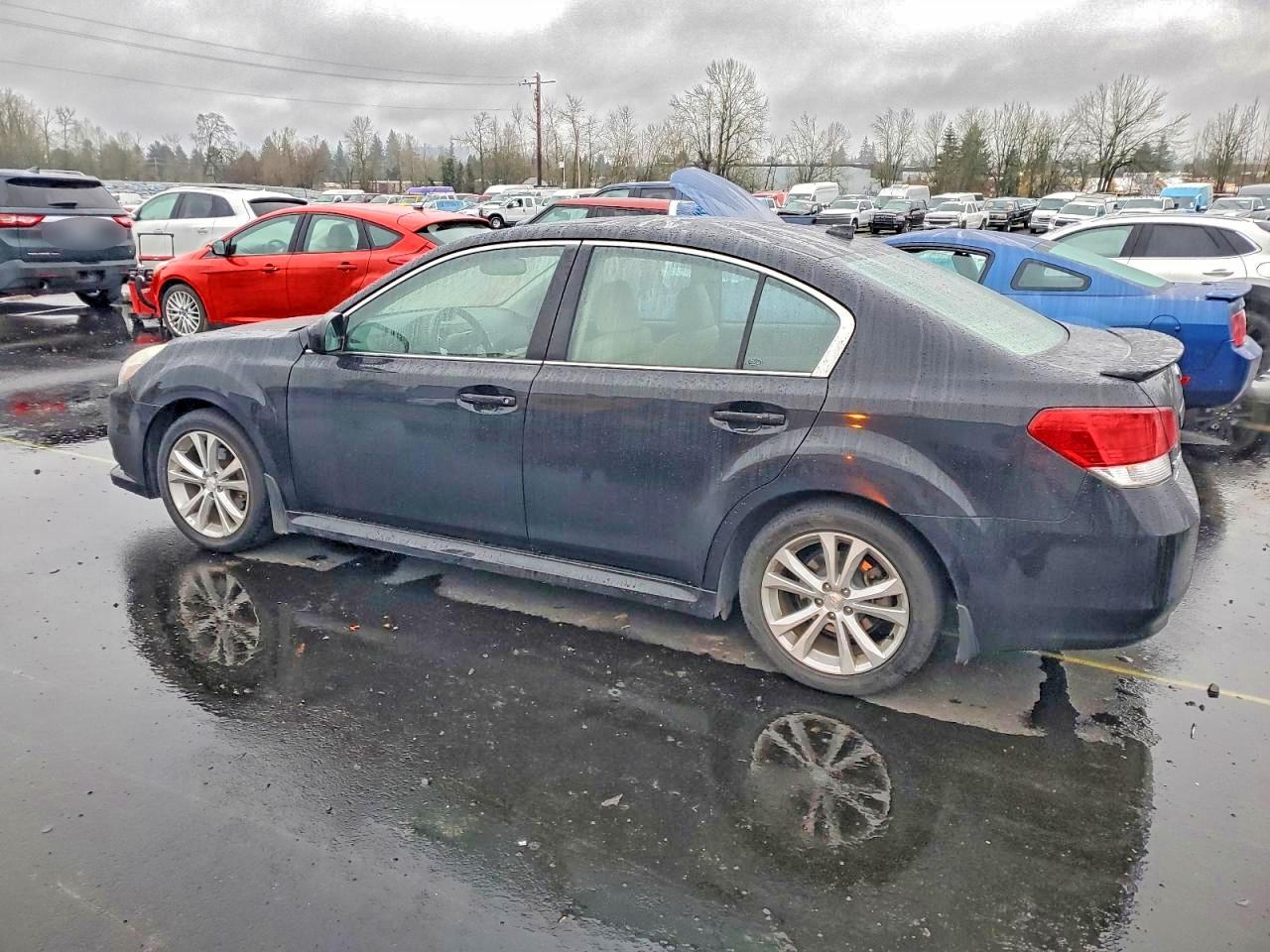 2013 SUBARU LEGACY 2.5I LIMITED photo 2