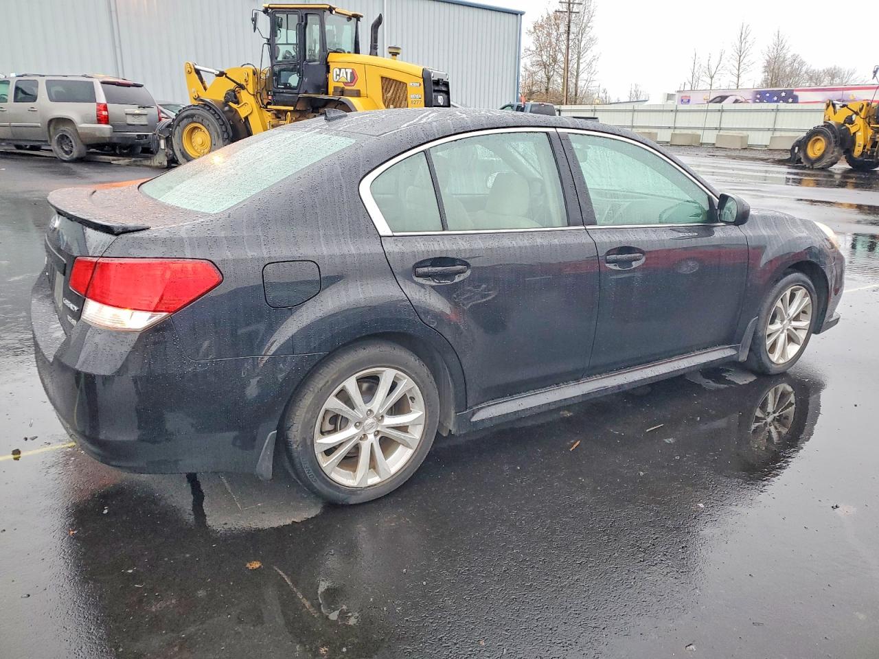2013 SUBARU LEGACY 2.5I LIMITED photo 3