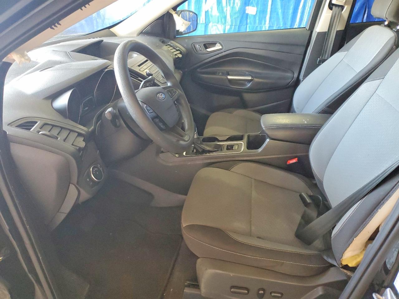 2017 FORD ESCAPE SE photo 13