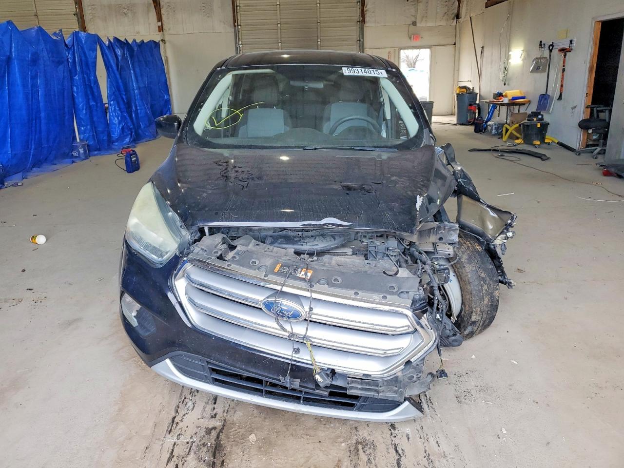 2017 FORD ESCAPE SE photo 9