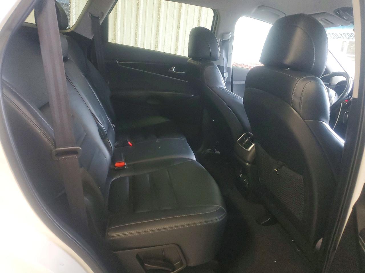 2017 KIA SORENTO LX photo 11