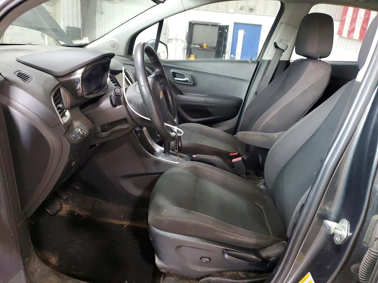 2019 CHEVROLET TRAX LS photo 13
