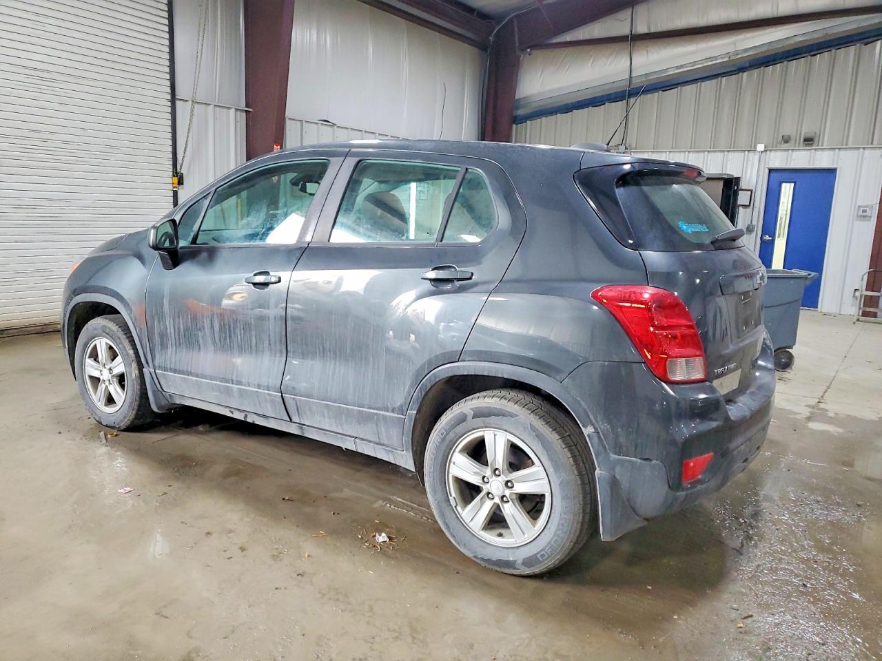 2019 CHEVROLET TRAX LS photo 3