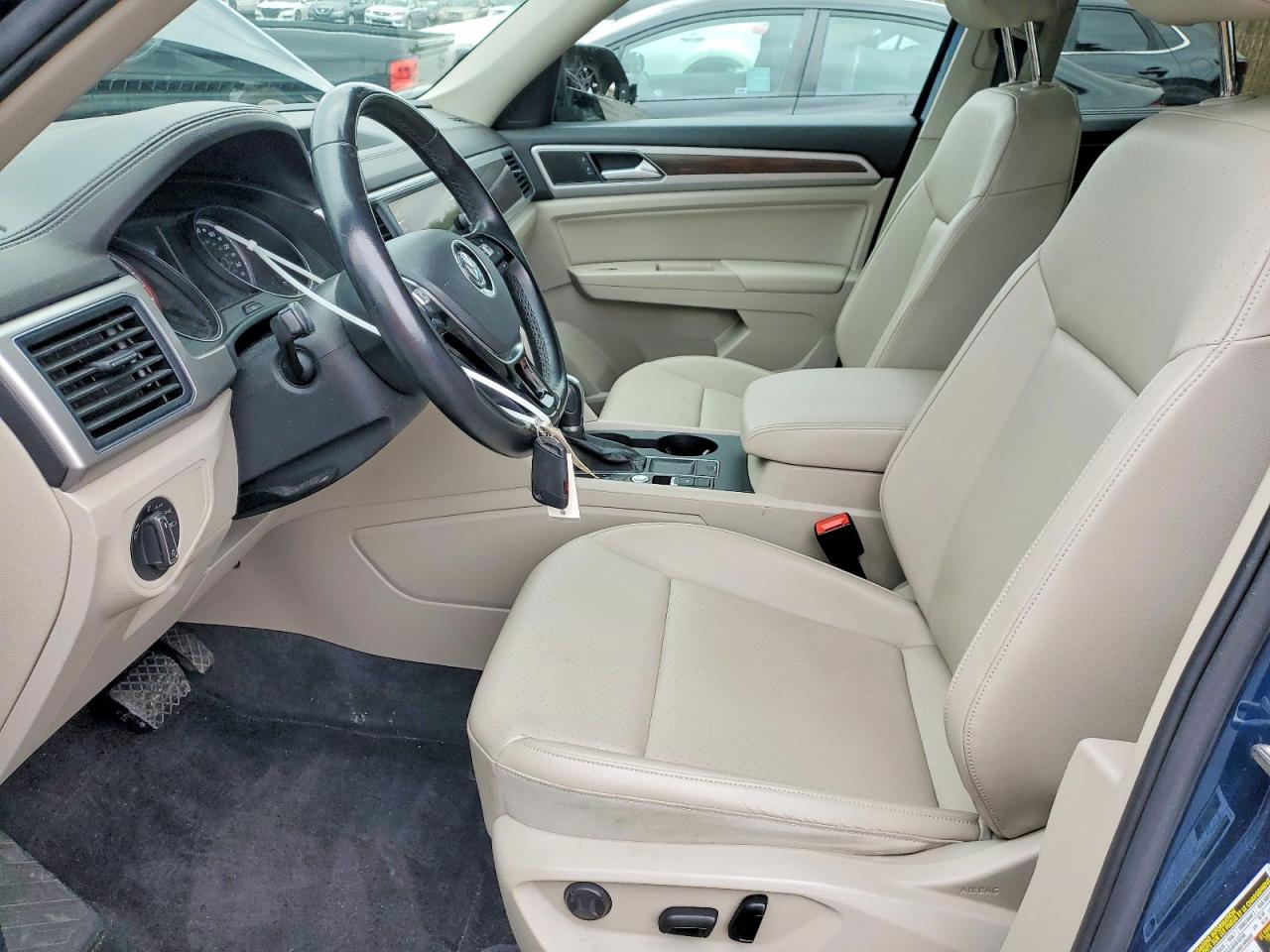 2018 VOLKSWAGEN ATLAS SE photo 7